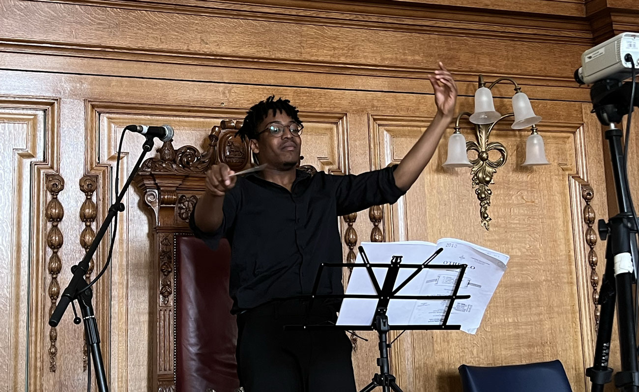 Conductor in the Counsellors chambers in Lambeth's Townhall